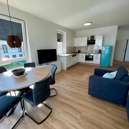 Hangar 19 Weitblick 1-3 شقة شفيرين